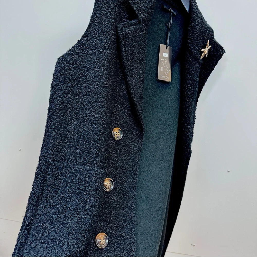 Bella Amore Italy made Black Vest Coat with Gold Star Pin, size S-XL - Picture 2 of 8